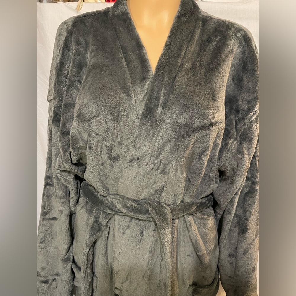 Ulta Beauty Robe - Picture 2 of 7